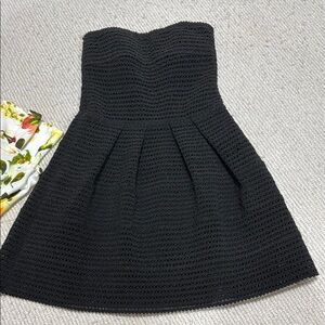 Chic Black Strapless Dress